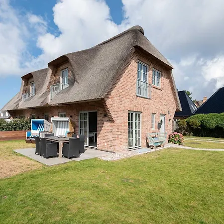 Holiday home Senskiin Lee Wenningstedt-Braderup